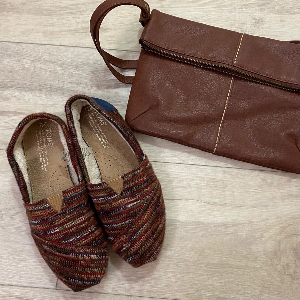 Toms Multicolored Knit Slip Ons Sz 7